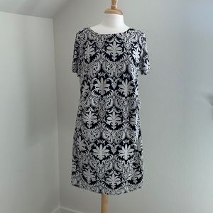 Pink Blush Maternity Black and Off White Short Sleeve Fitted Dress